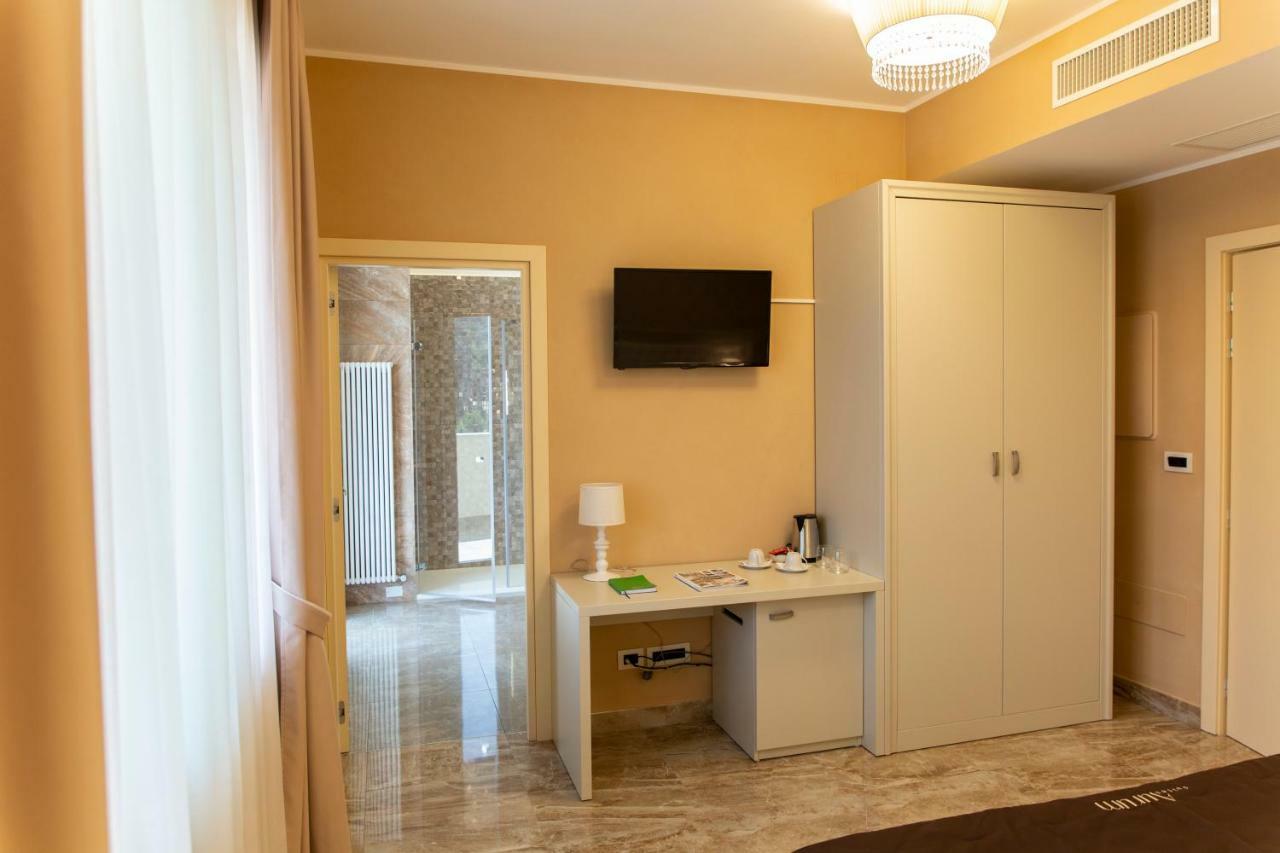 Aurum Suites Pescara Exteriör bild