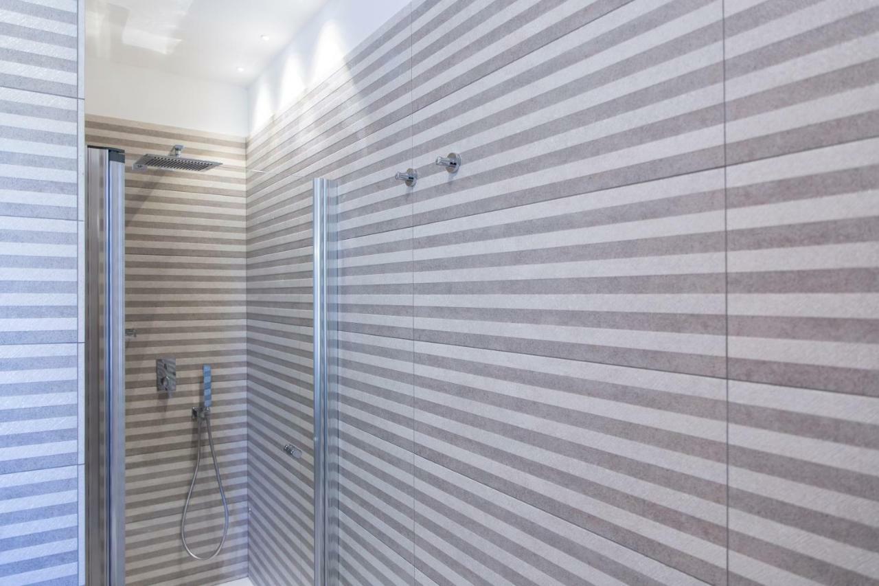 Aurum Suites Pescara Exteriör bild
