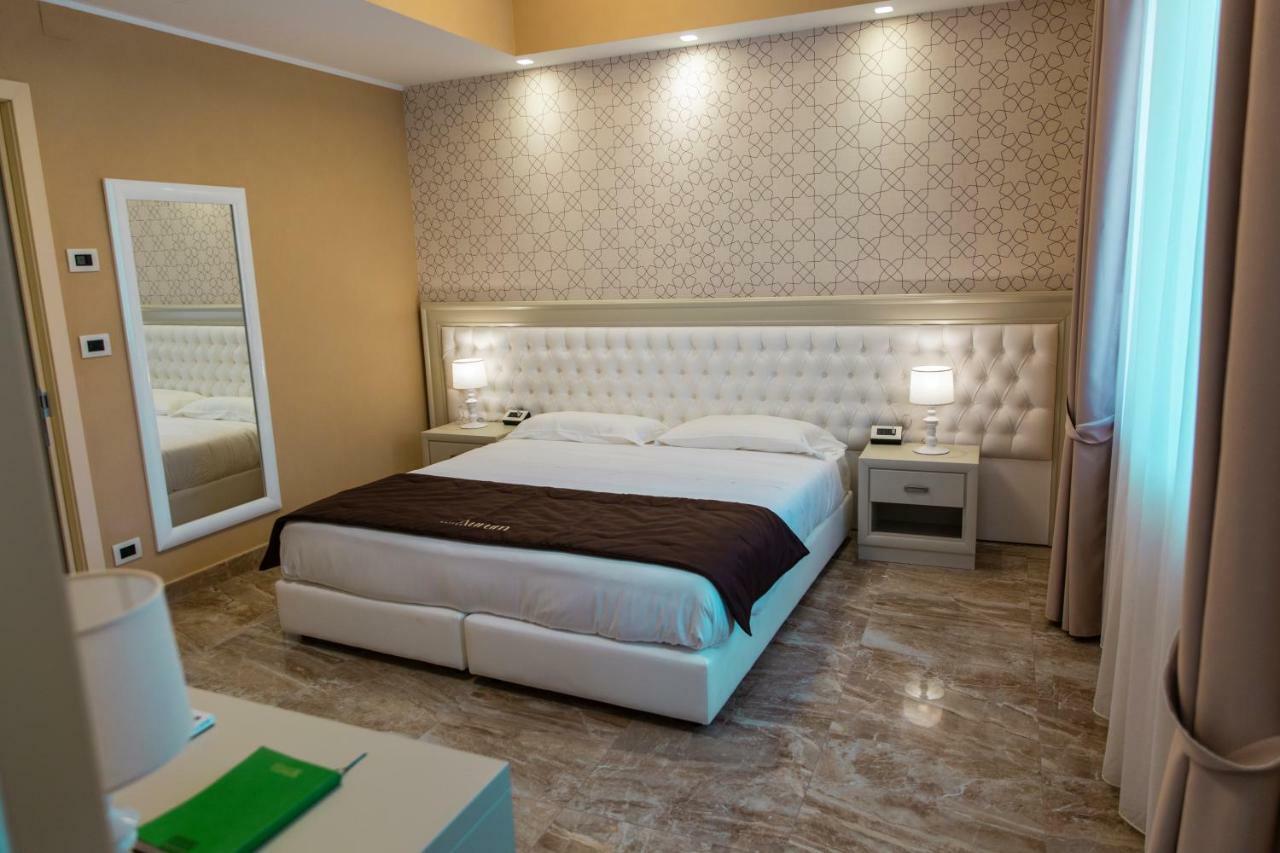 Aurum Suites Pescara Exteriör bild