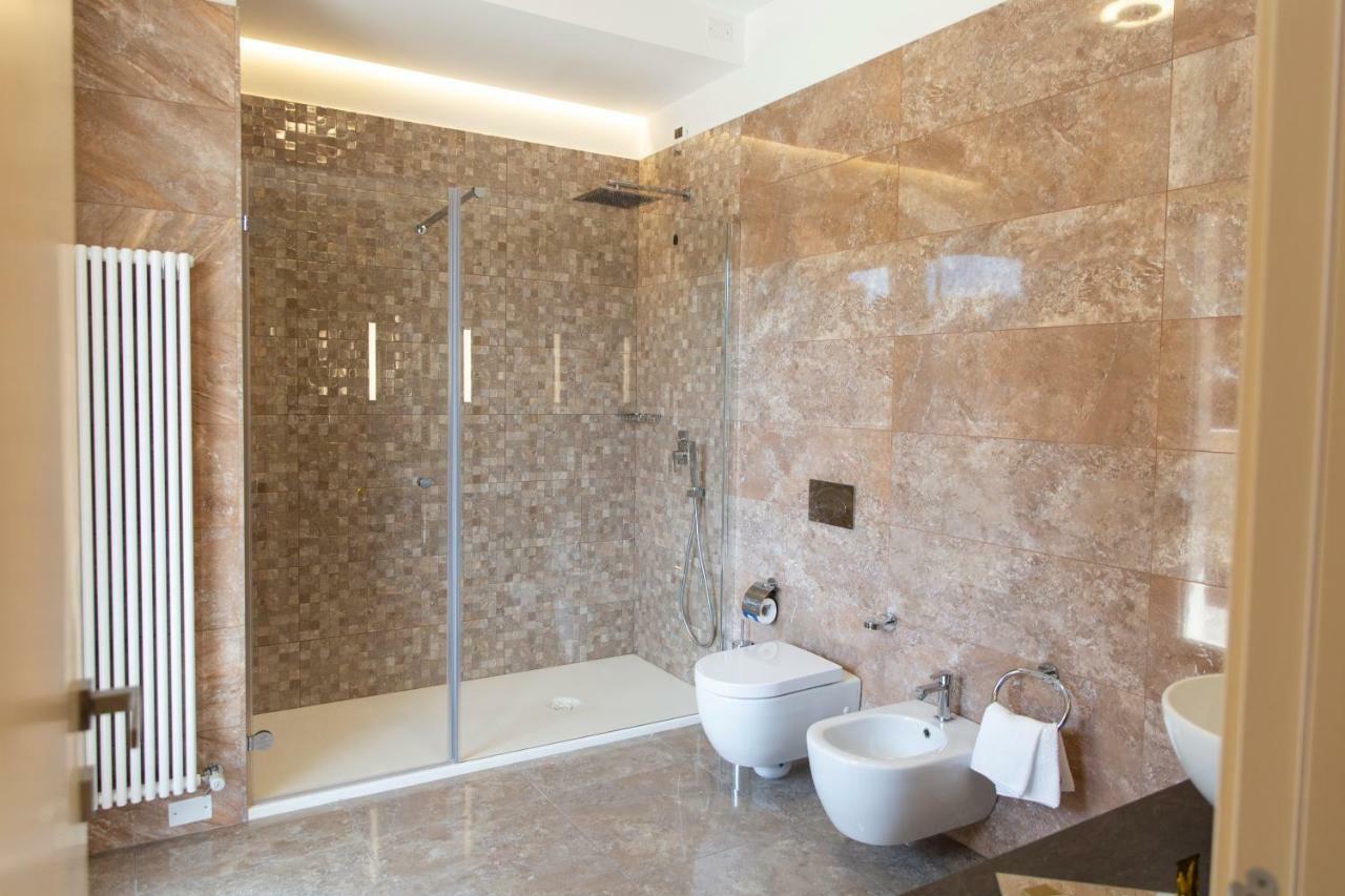 Aurum Suites Pescara Exteriör bild