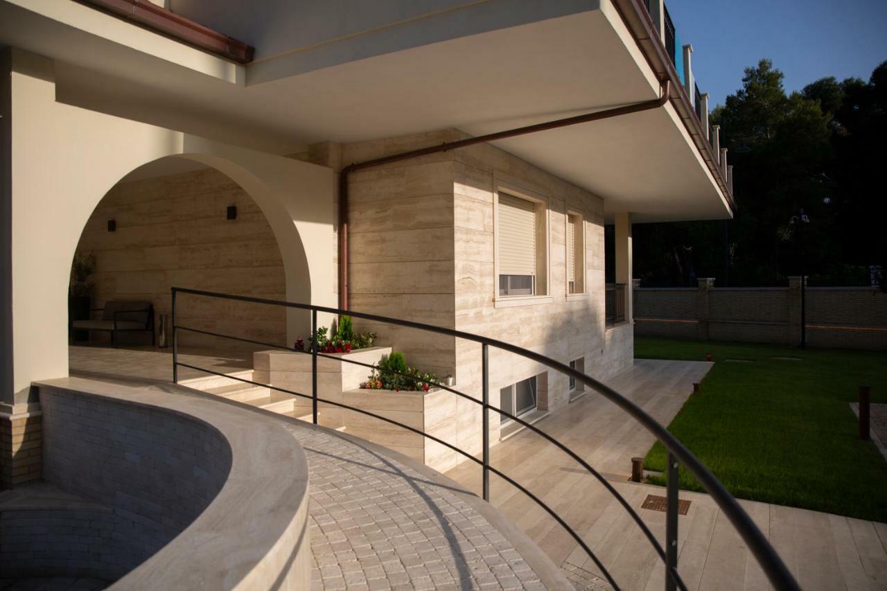 Aurum Suites Pescara Exteriör bild
